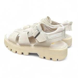 Caterpillar Rigor Sandal, cream color, men’s size 7, women’s size 9